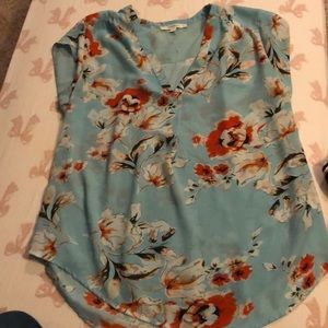 V Neck Cap Sleeve Shirt